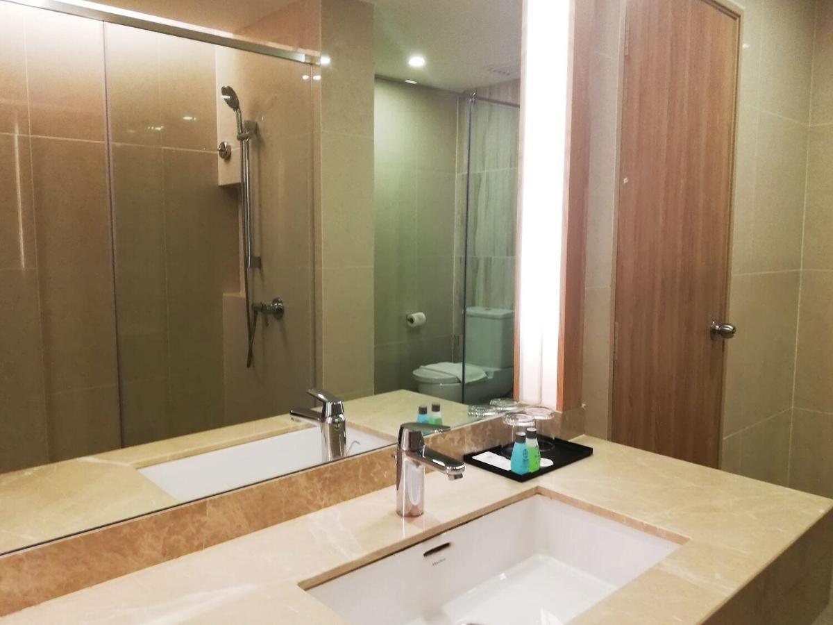 Upper View Regalia Hotel Kuala Lumpur Exterior photo